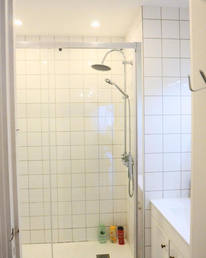 Chambre Privee - Tout Confort - Wifi Toulouse Luaran gambar